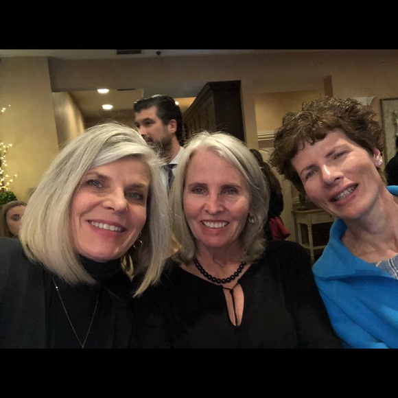 Meet Your Posher - Picture 4 of 5